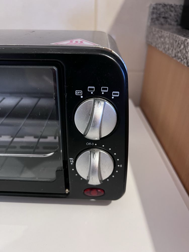 Mini-Forno de 6L e 650W