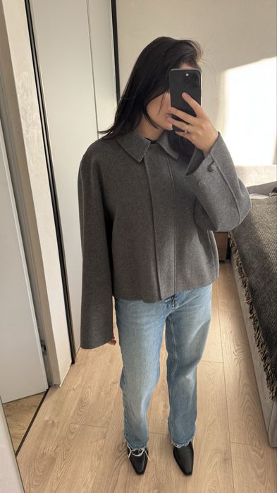 Вовняна куртка COS