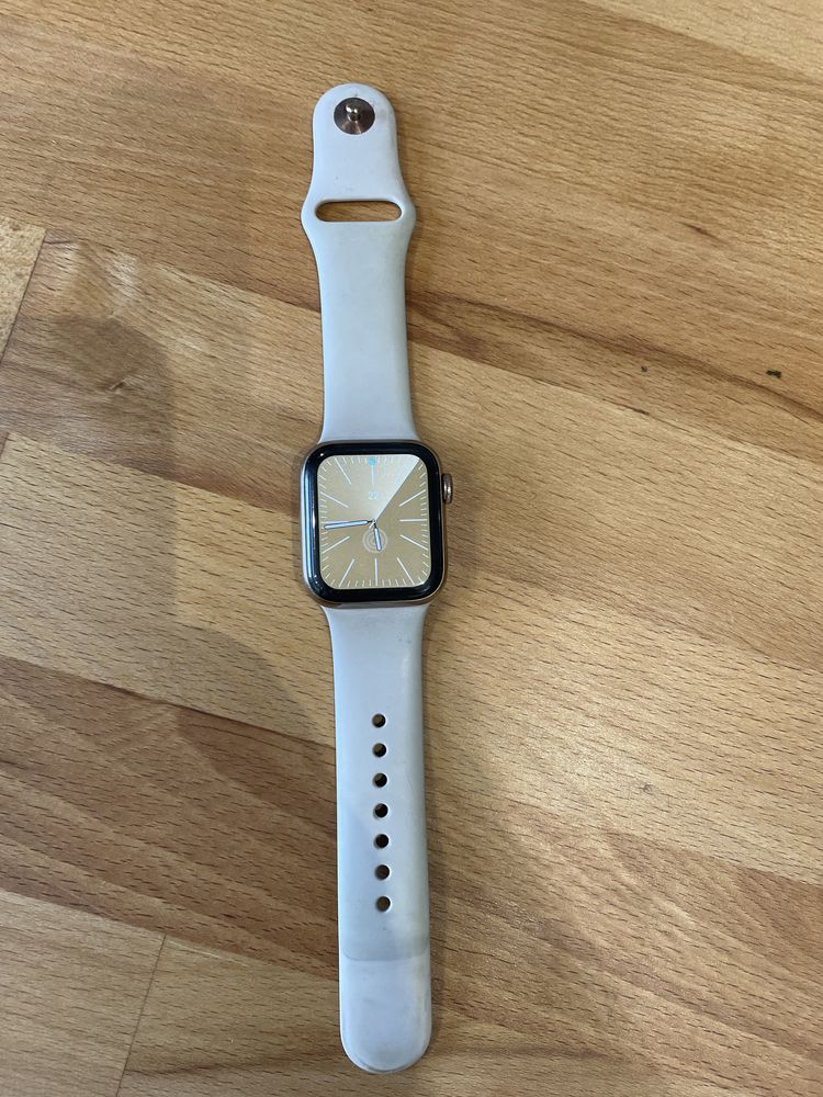 Apple watch 4 złoty gold