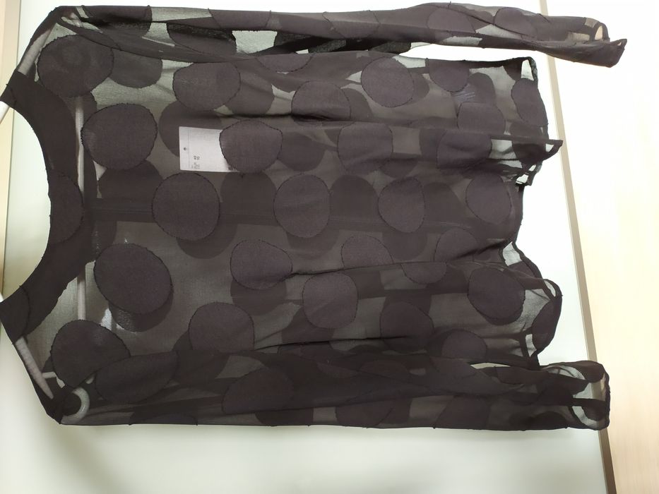 Czarna przezroczysta hm 38 kropki, grochy