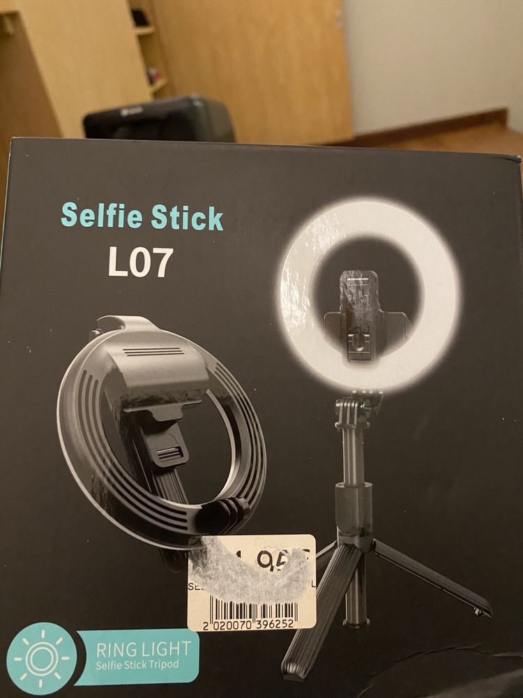 Ring light selfie stick