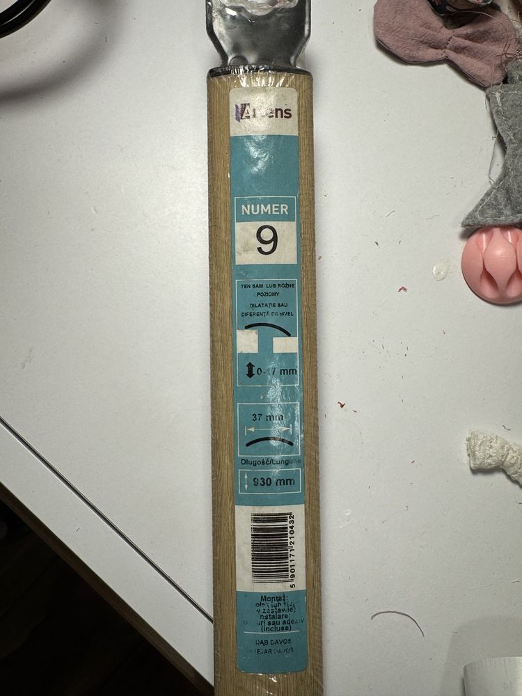 Listwa podłogowa 930x37 mm - 4 szt