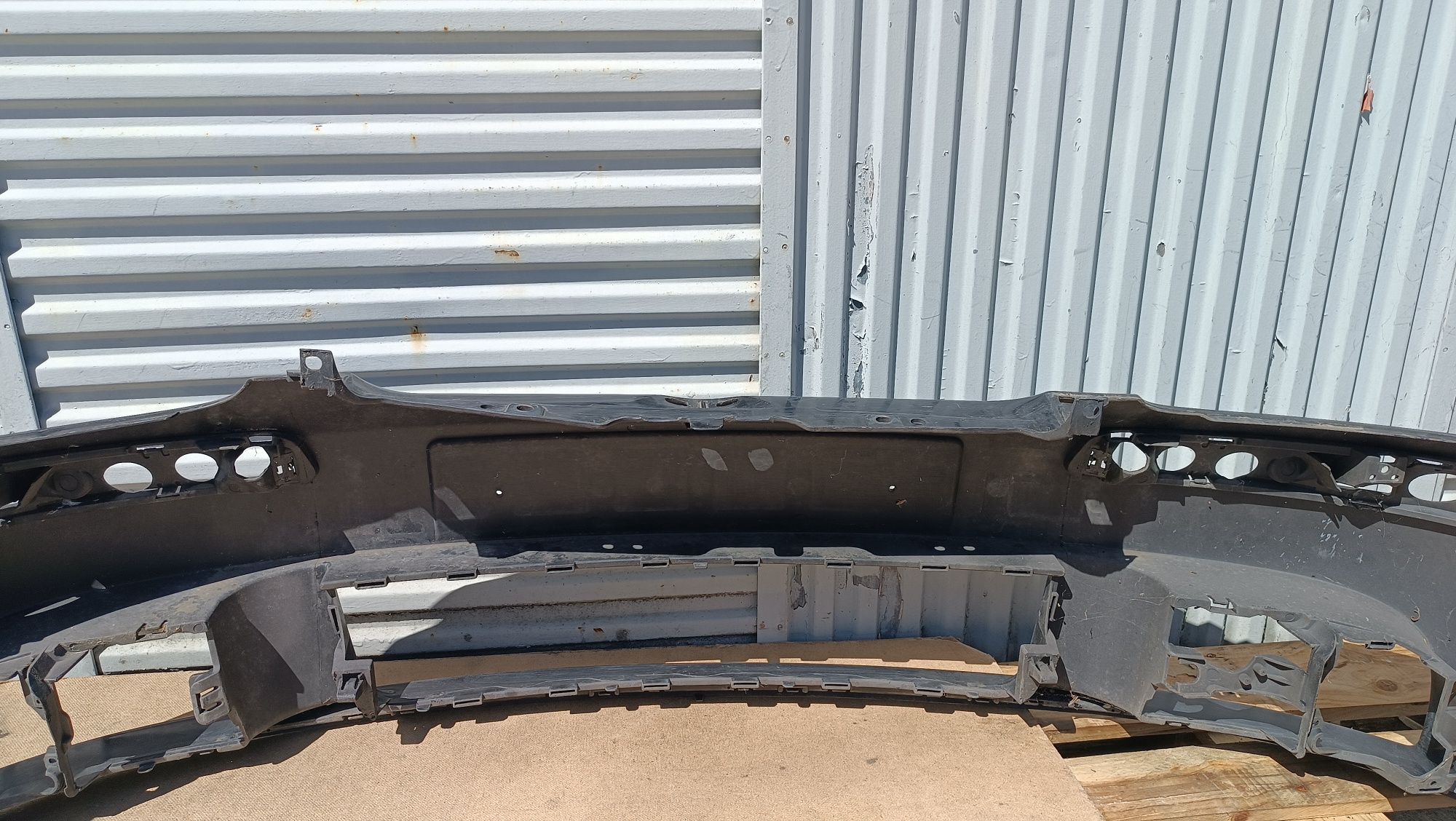 Vendo parachoque de frente VW golf 5 ano 2004/09