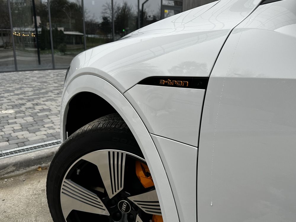Audi E-tron 55 quattro 2022