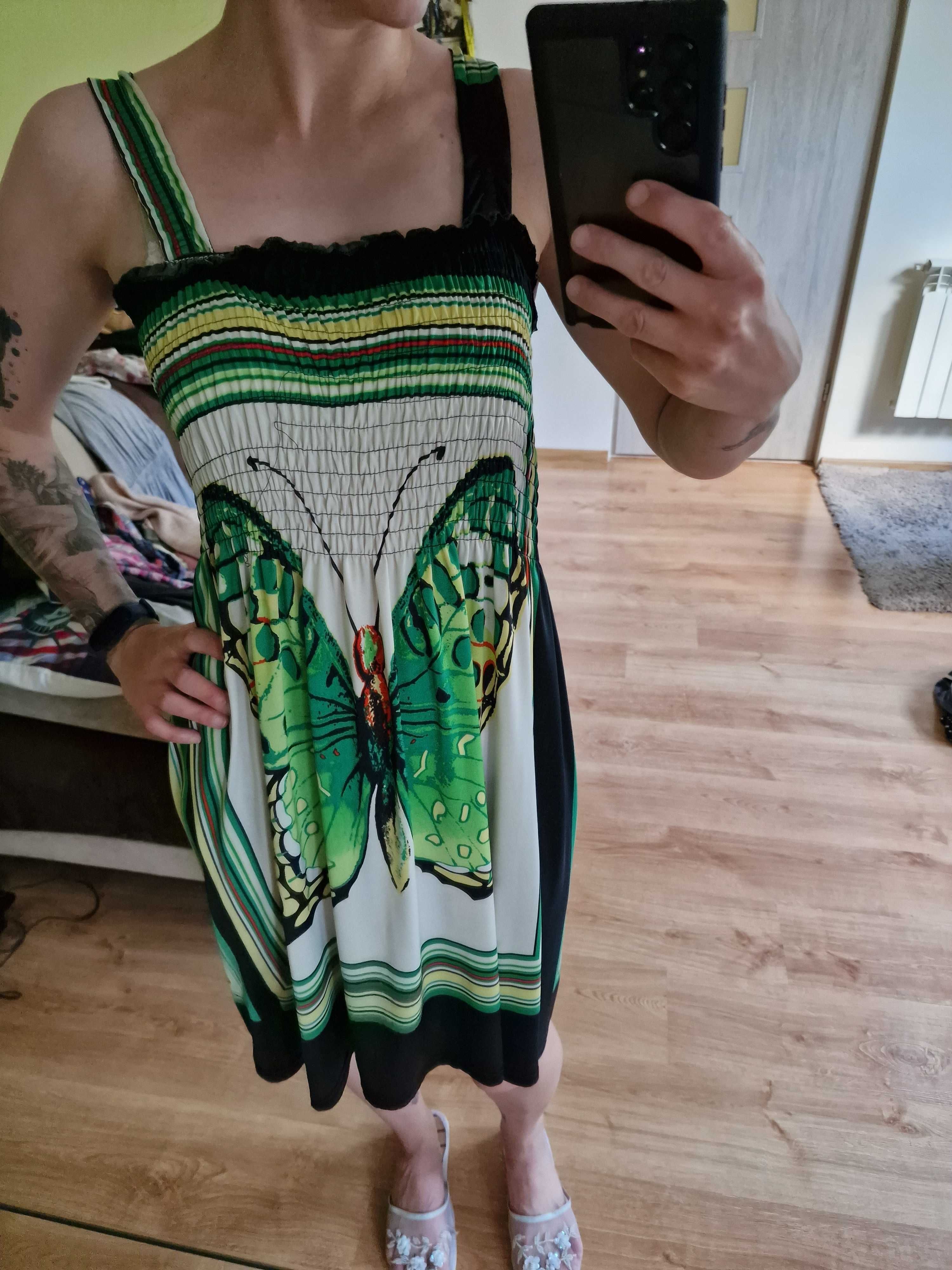 sukienka z motylem