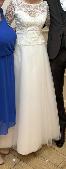 Sprzedam prostą klasyczną romantyczną suknię ślubną