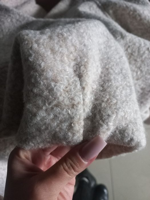 Жіноча курточка бомбер