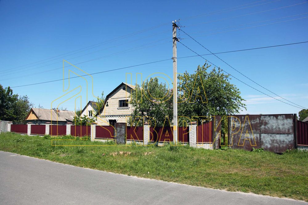 Добротний цегляний будинок на 30сотках + 8 соток в подарунок