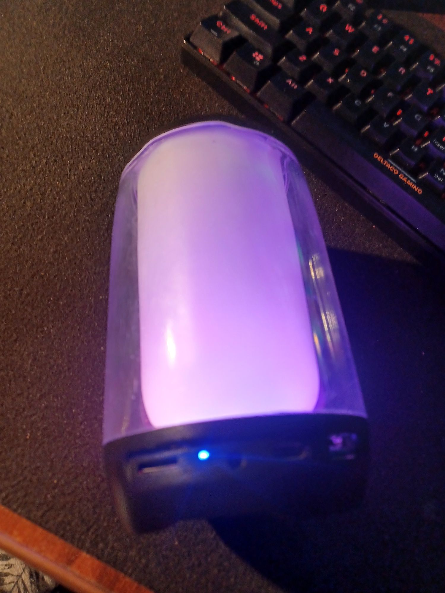 Głośnik Bluetooth z LED i bassem – działa, mocny dźwięk