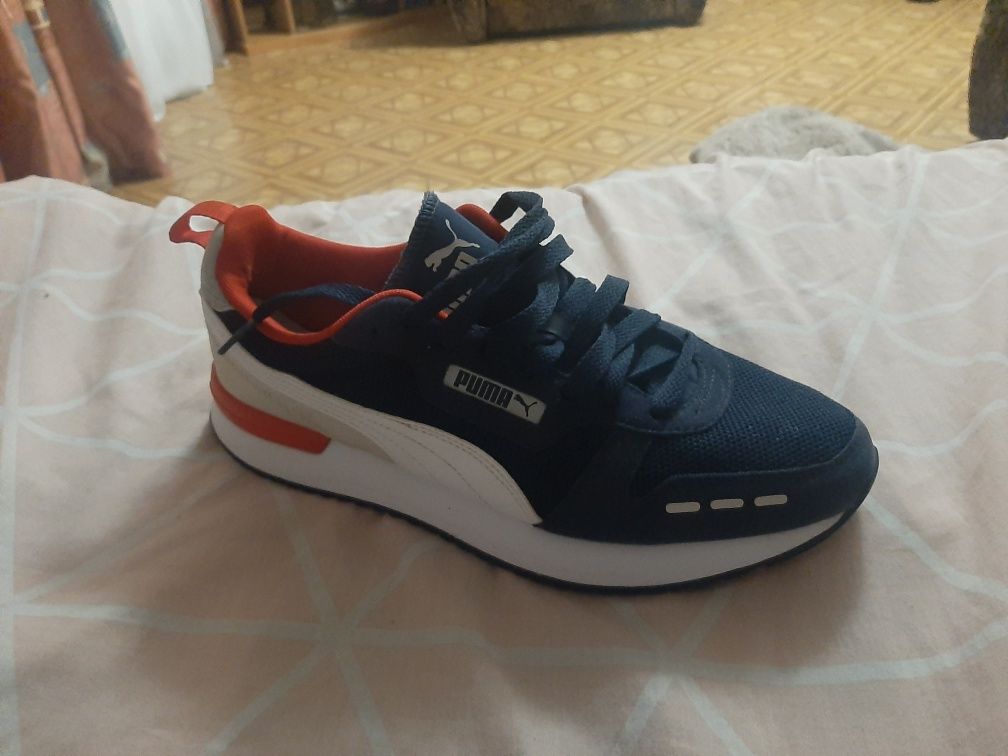 Продам кросівкиPUMA