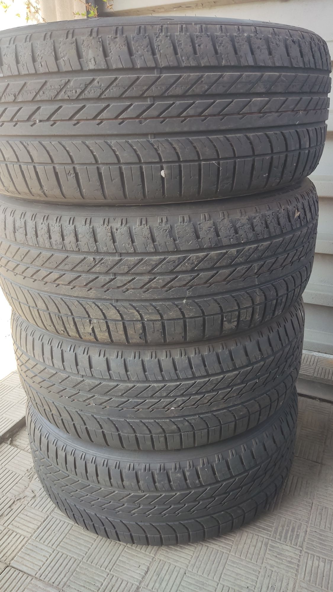 Шини Goodyear Eagle F1 Asymmetric SUV 275/45 R21