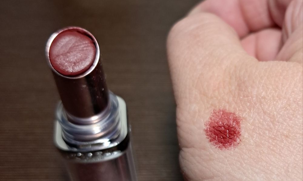 L'Oréal Paris Glow Paradise Balm-in-Lipstick353Mulberry Ecstatic Sheer