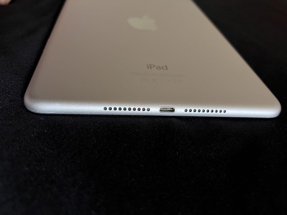 iPad mini 4 Lte ідеальний стан 16gb neverlock