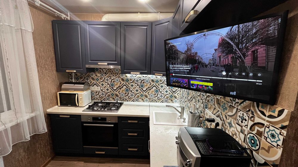 Продам 2к квартиру с новым ремонтом, Гв. Широнинцев, Сертификат AN