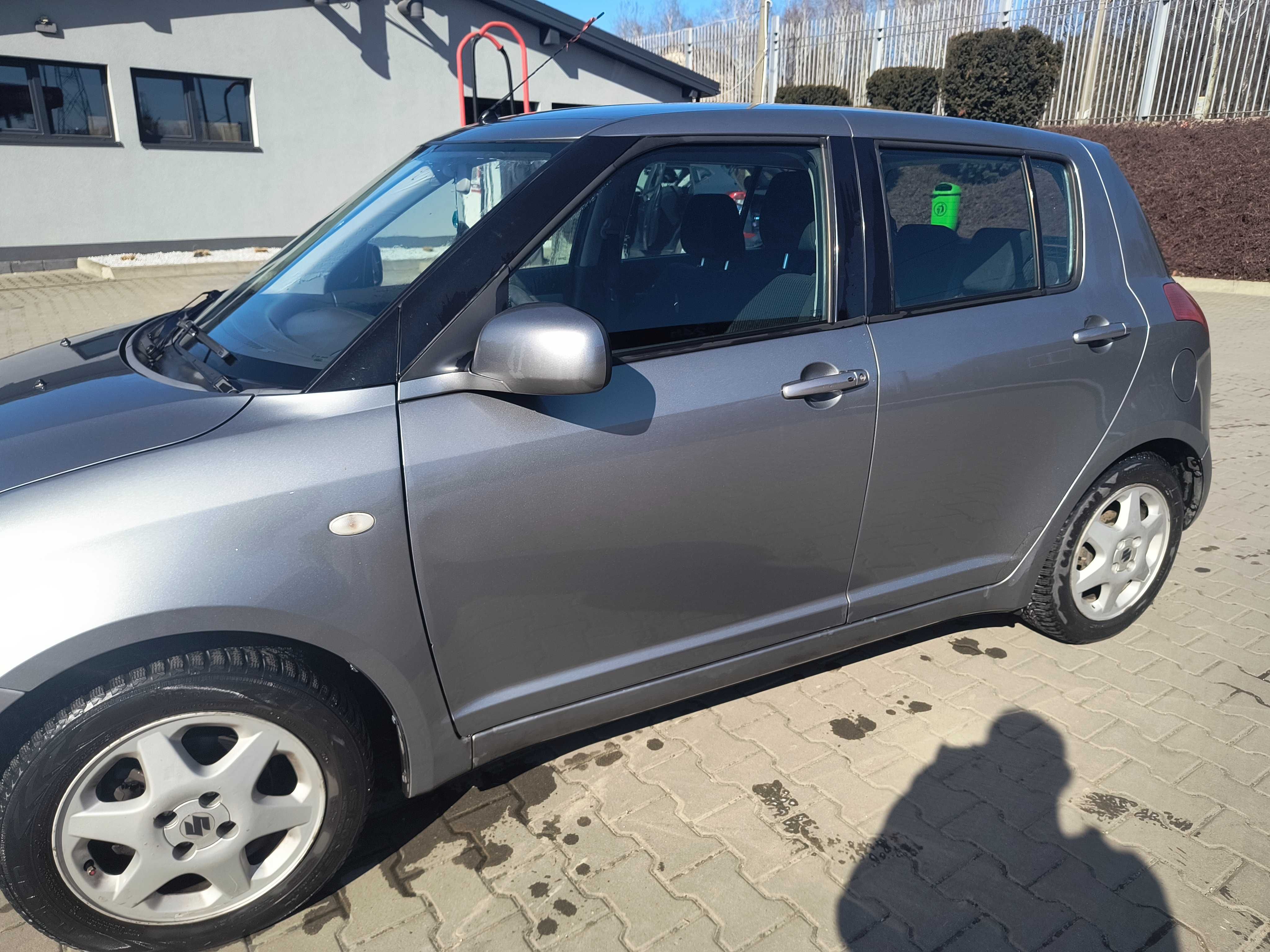 SUZUKI Swift 1.5 benzyna 2008r.