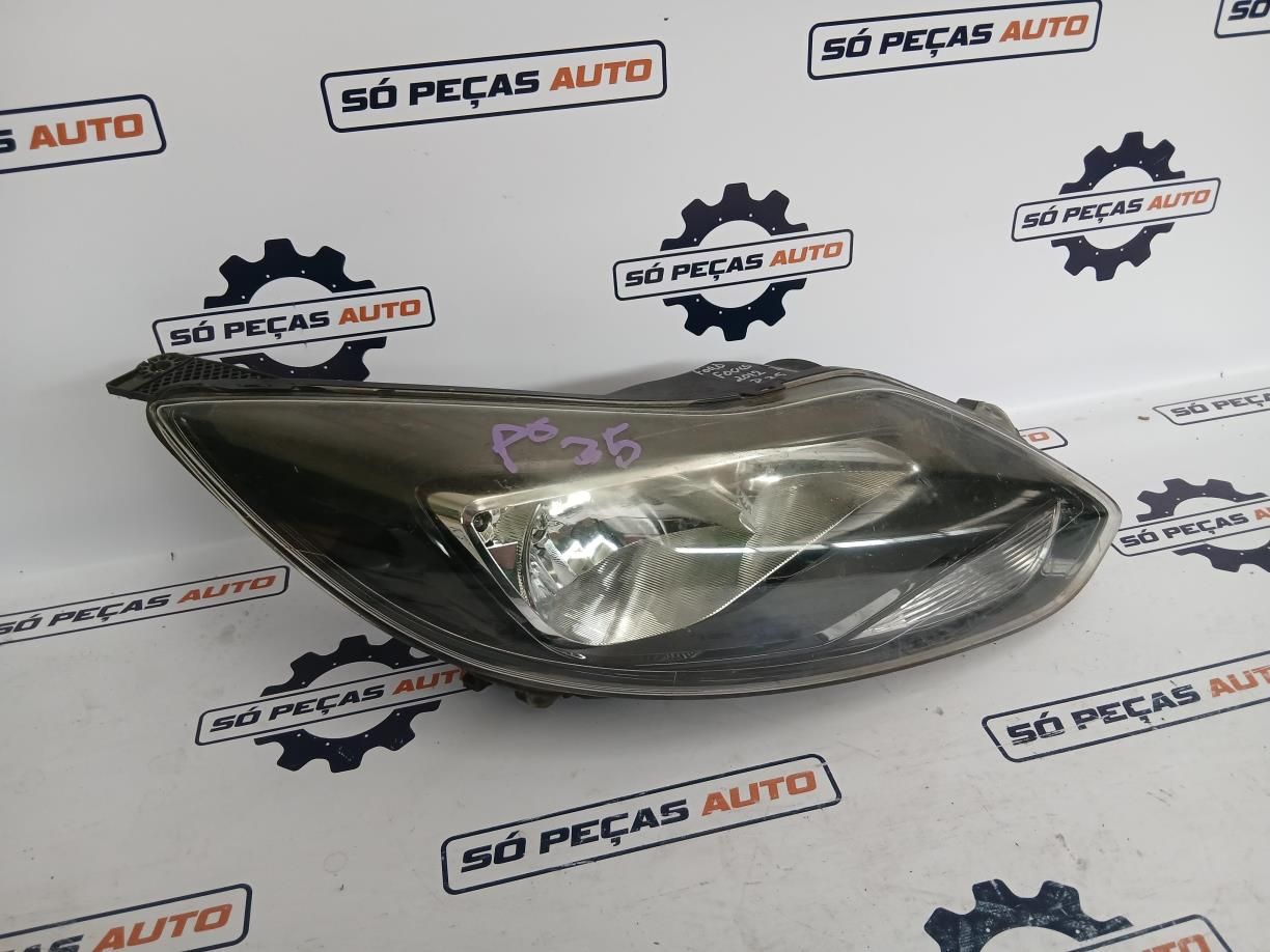 FAROL DIREITO CINZENTO FORD FOCUS ZETEC 1.0ECOBOOST ANO: 2012