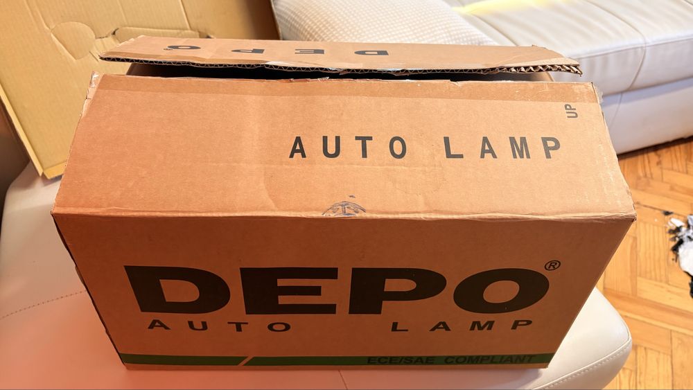 Farol Direito VW Polo