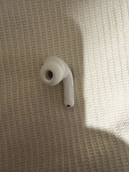 Fone lado L AirPodsPro