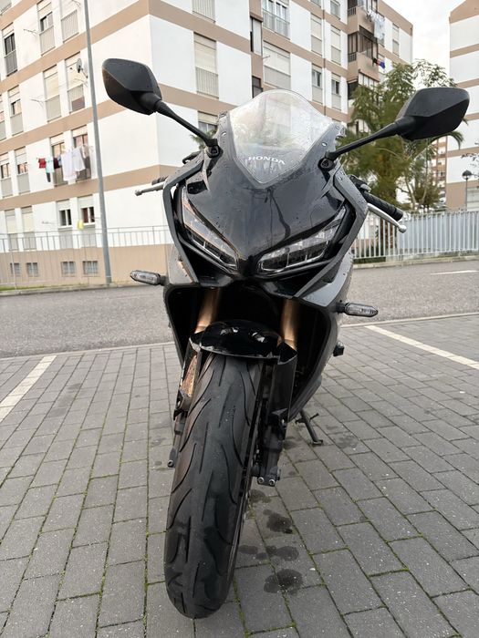 Cbr 650r 35kw (livrete)