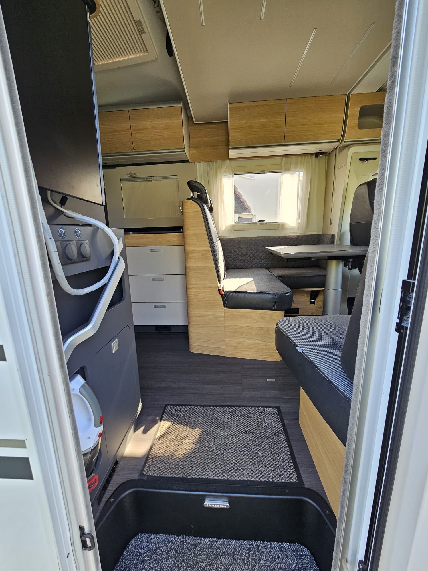 Wynajem Kampera Kraków Adria Matrix 670 SL + Gas Bank / wolne terminy