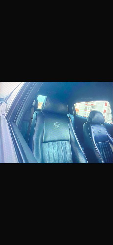 Alfam romeo 147 gasolina 2.400€