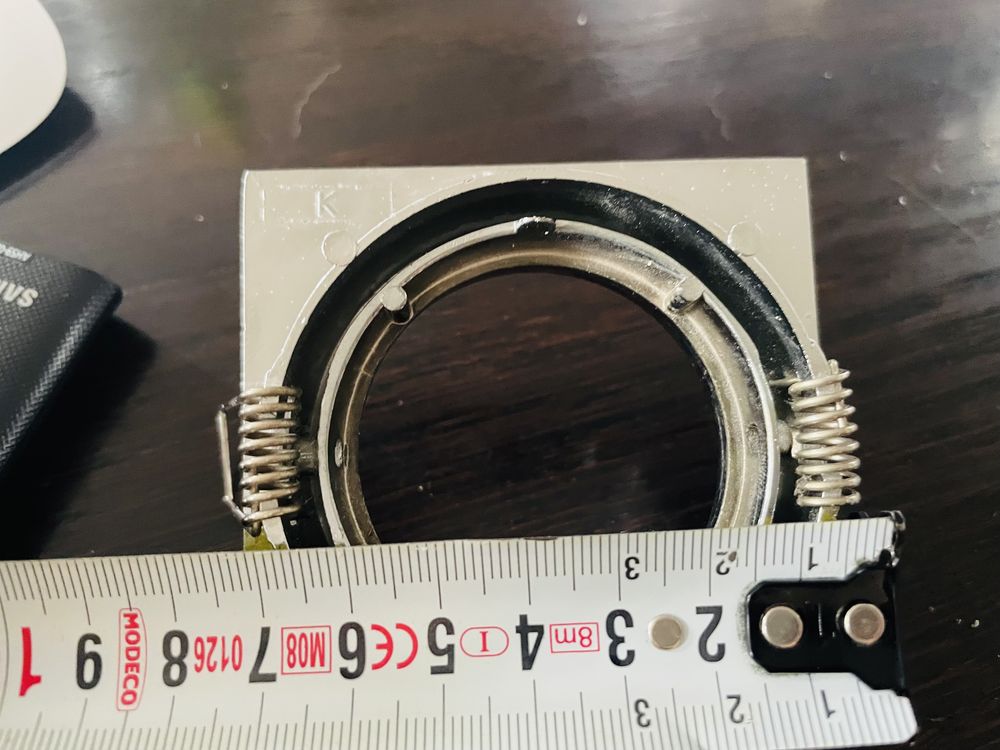 Oprawki halogenowe chrom połysk 8x8 cm
