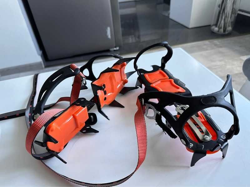 2 pary raków 12 zebów Crampons !