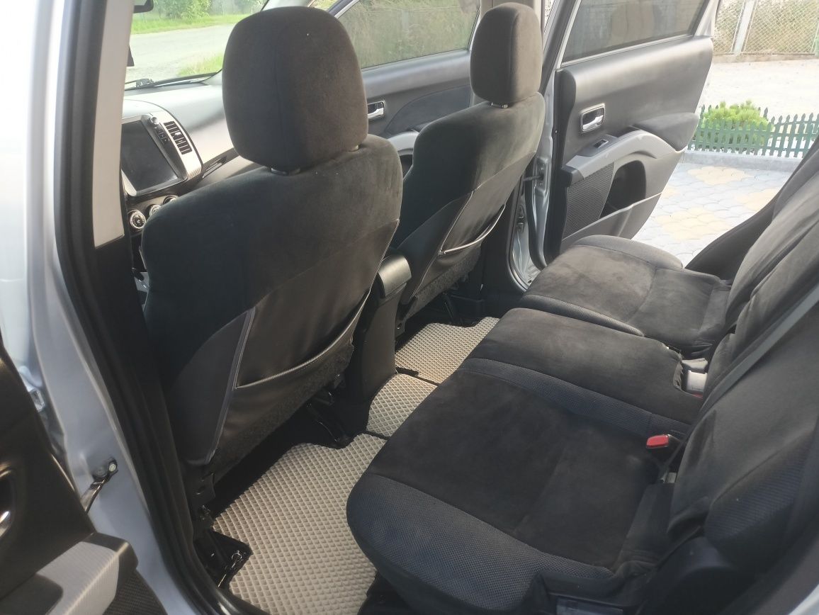Продам Mitsubishi Outlander 2008 4х4 дизель в хорошому стані.