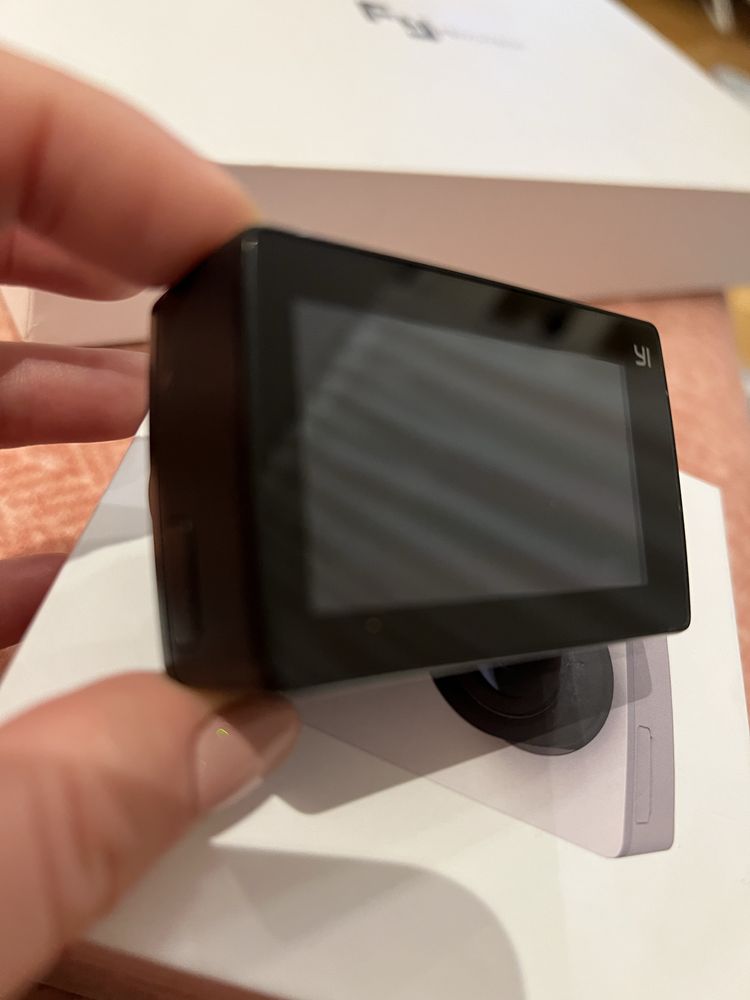 Kamera YI 4K + gimbal ręczny FeiyuTech G5 karta32gb