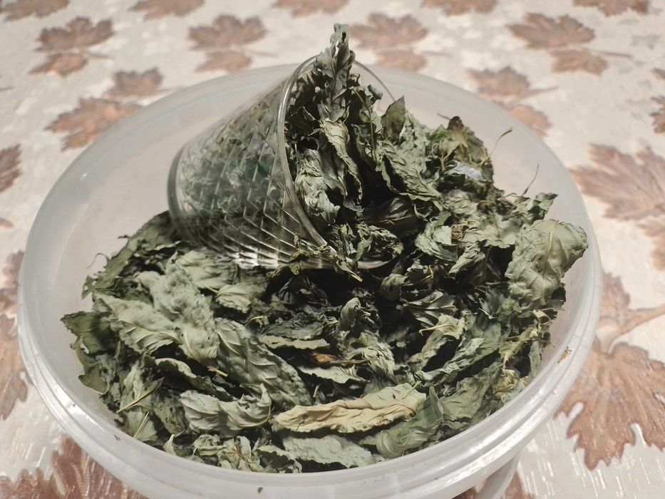 Сушеные мята, липа, шиповник