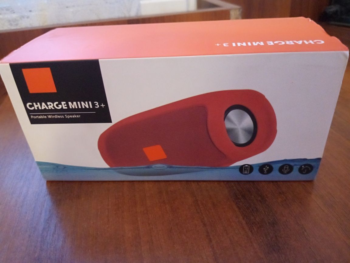 Продаю колонку JBL CHARGE MINI 3+