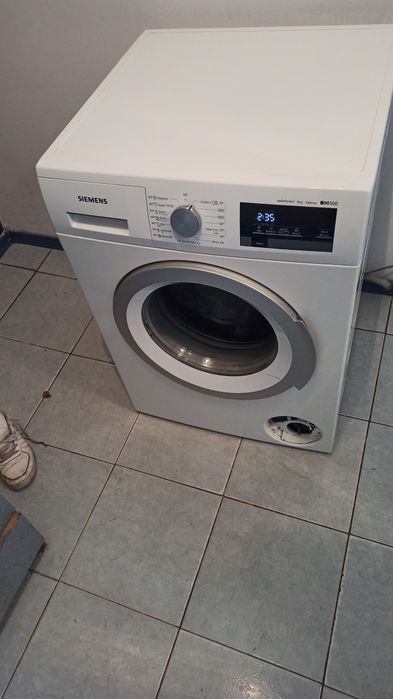 Пральна машина siemens wm14t360by