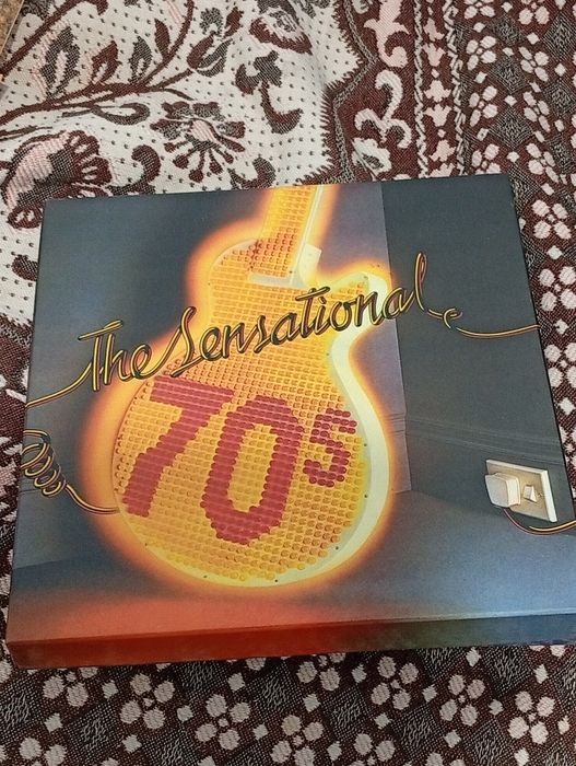 Vários Vinis Grandes Antigos em caixa