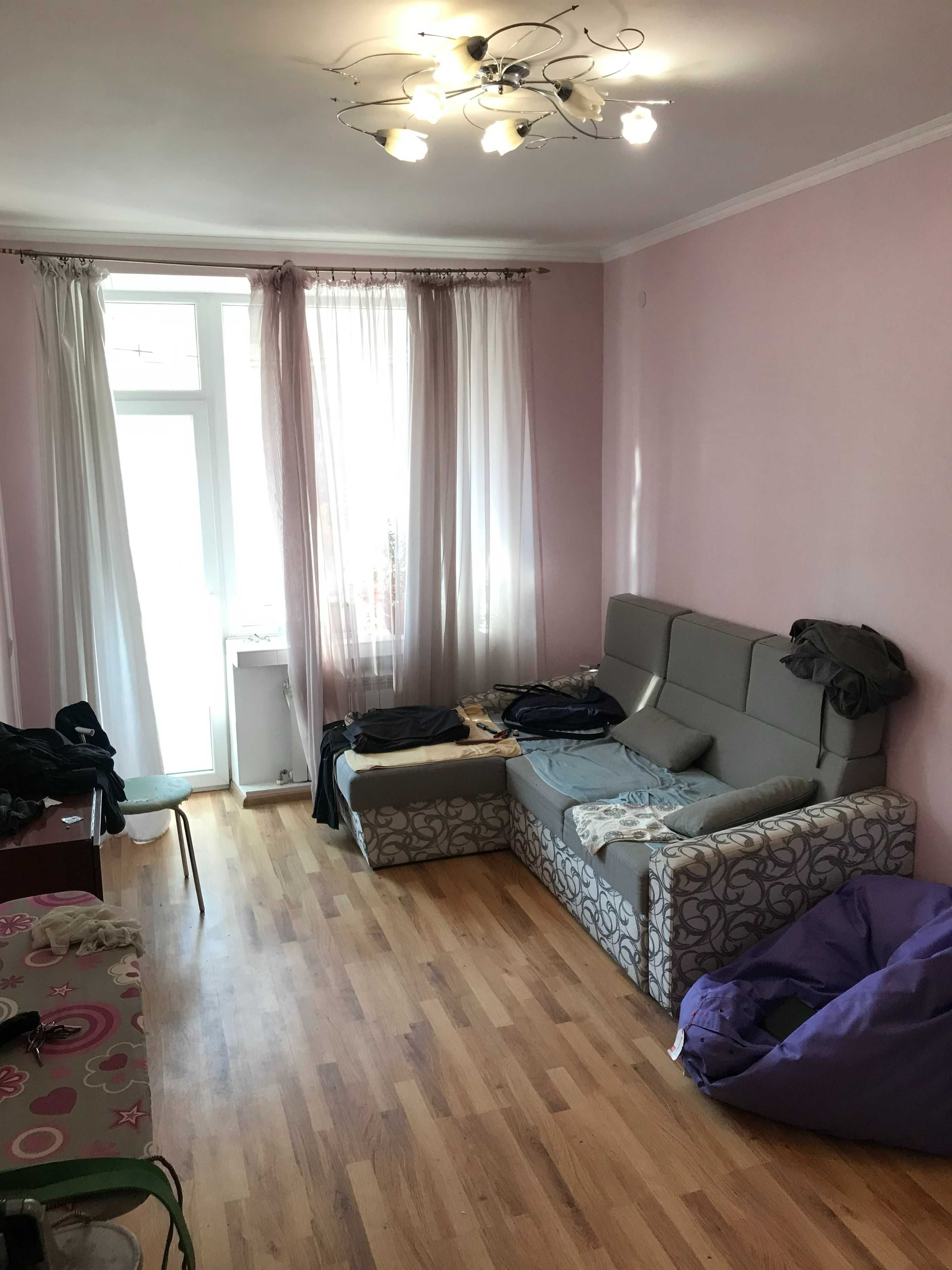 Продам квартиру з меблями та технікою