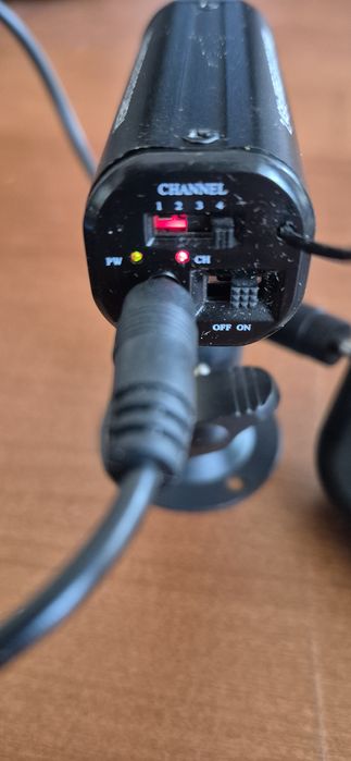 Система наблюдения. 2 камеры 2.4GHz .Digital Video Recorder KS 639 R.