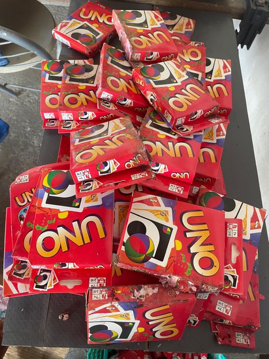 Caixa de cartas do jogo do UNO