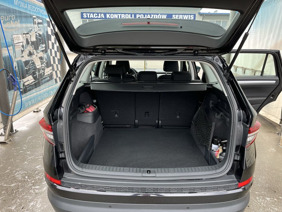 Na sprzedaz Samochod Osobowy