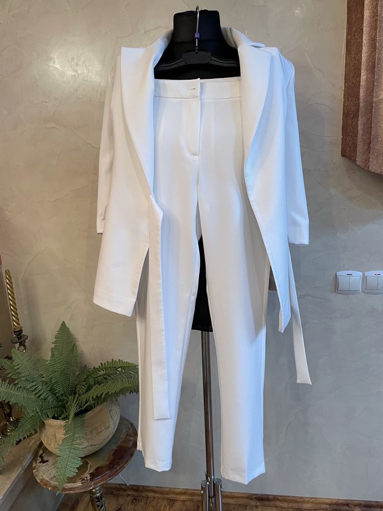 Шикарний білий костюм для дівчат, Турція