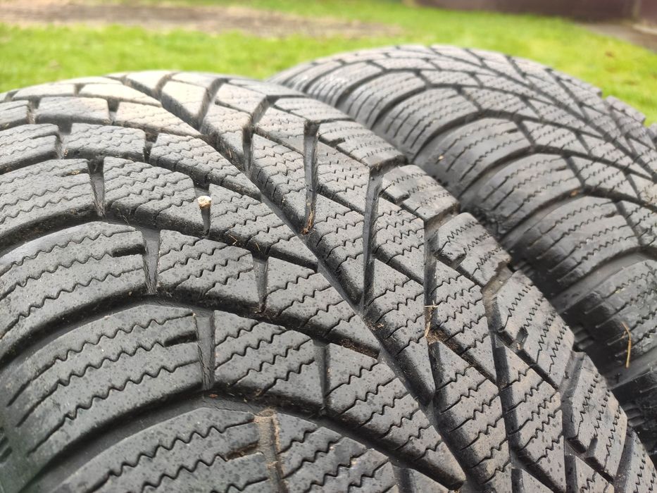 2 x Opony 205/65 R15 Zimowe / DOT0219 / stan BDB