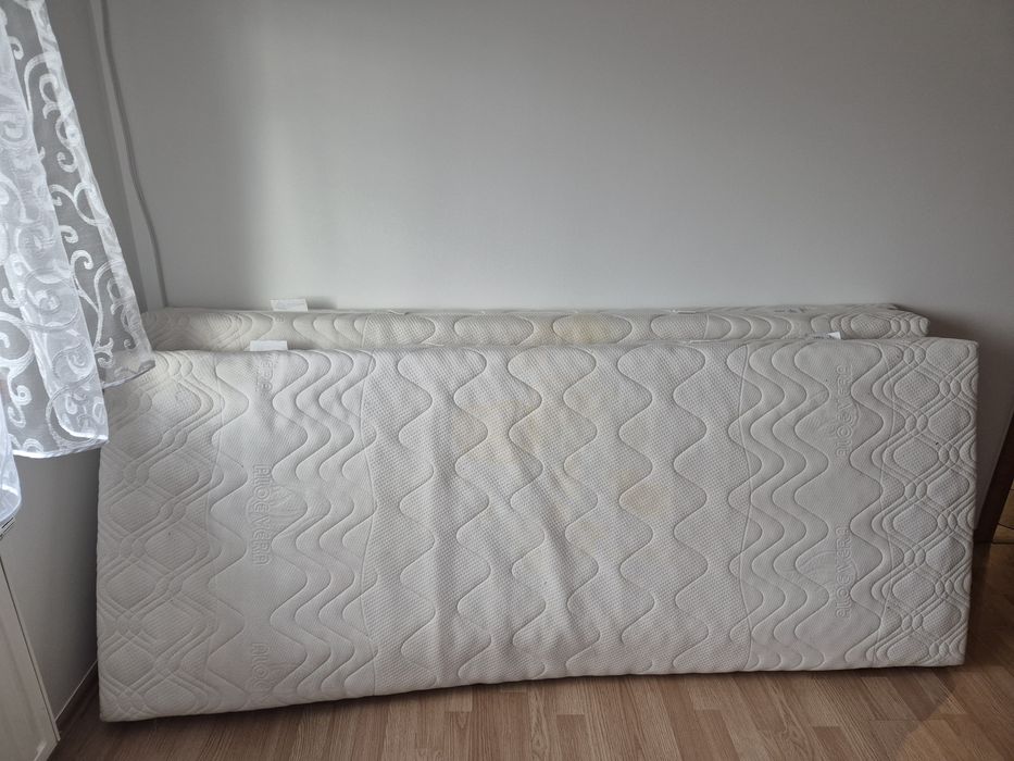 Oddam za darmo 2 materace