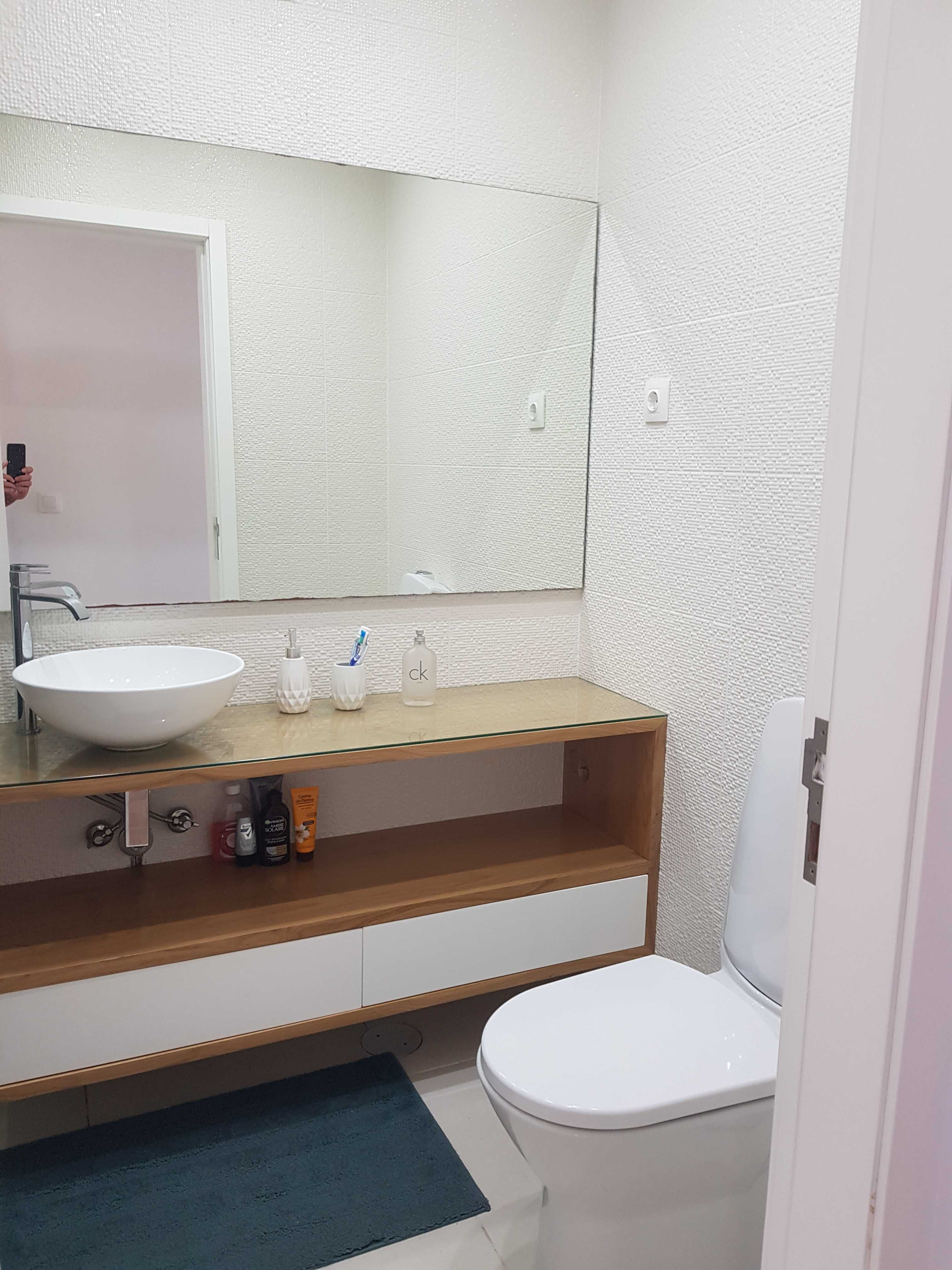 Desp. incluídas - Metro(Gaia-St. Ovídio) - Quarto Menina/Senhora - 425