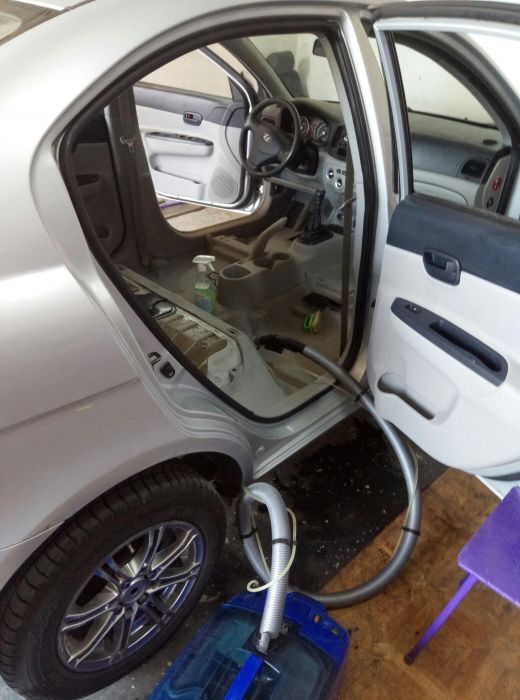 Химчистка  авто от 1000 гр. Диванов и ковролинов. г.Канев.