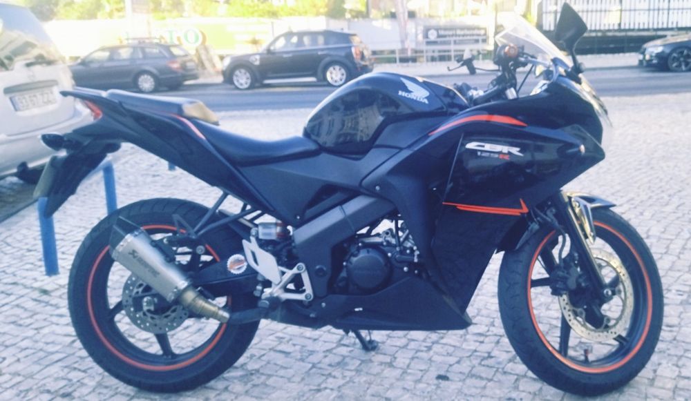 Vendo HONDA CBR 125 R