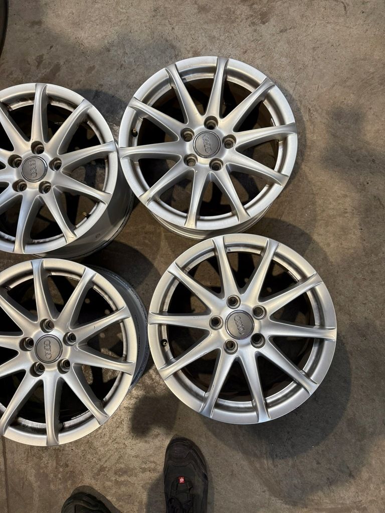 Felgi aluminiowe audi 5x112 et47 7x16j