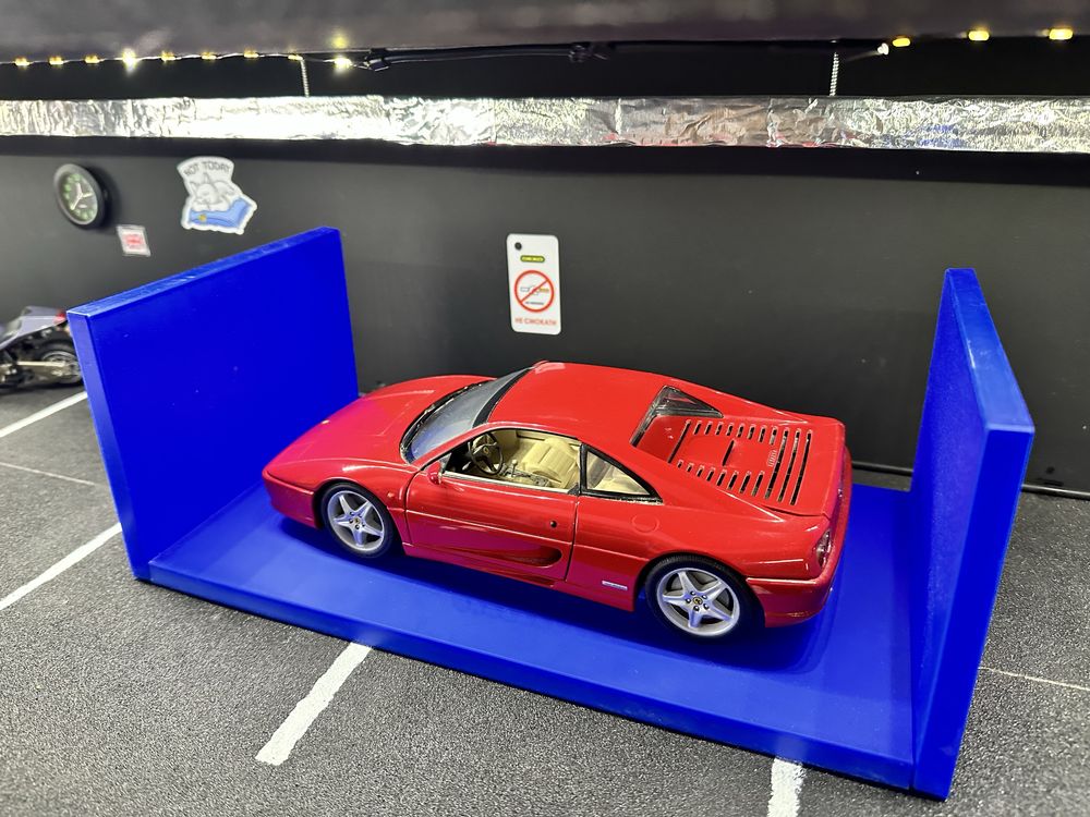 Модель Ferrari F355 berlinetta Ut Models 1:18