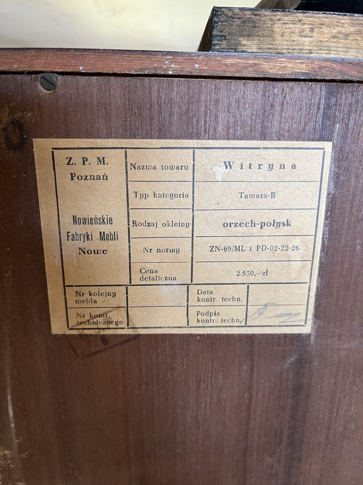 Meble PRL - biblioteka witryna ława orzech połysk
