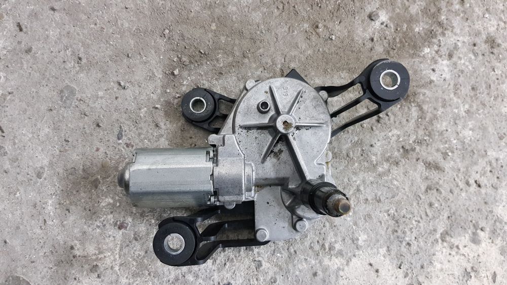 Silniczek mechanizm wycieraczki tylnej klapy opel vectra c kombi signu