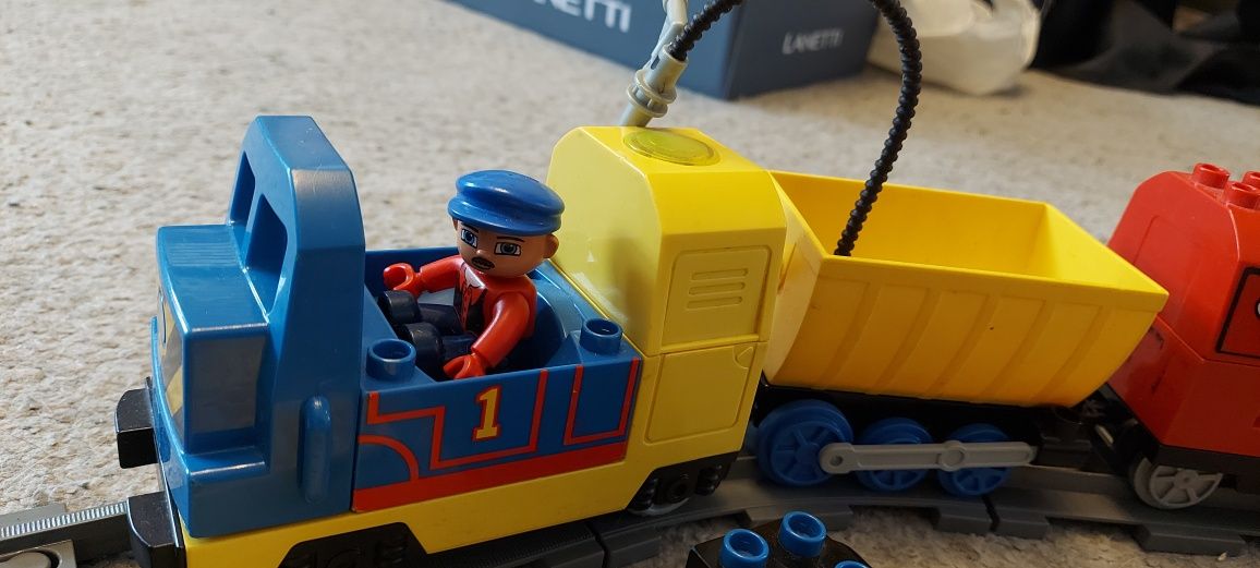 Lego Duplo pociąg tunel przejazd kolejowy