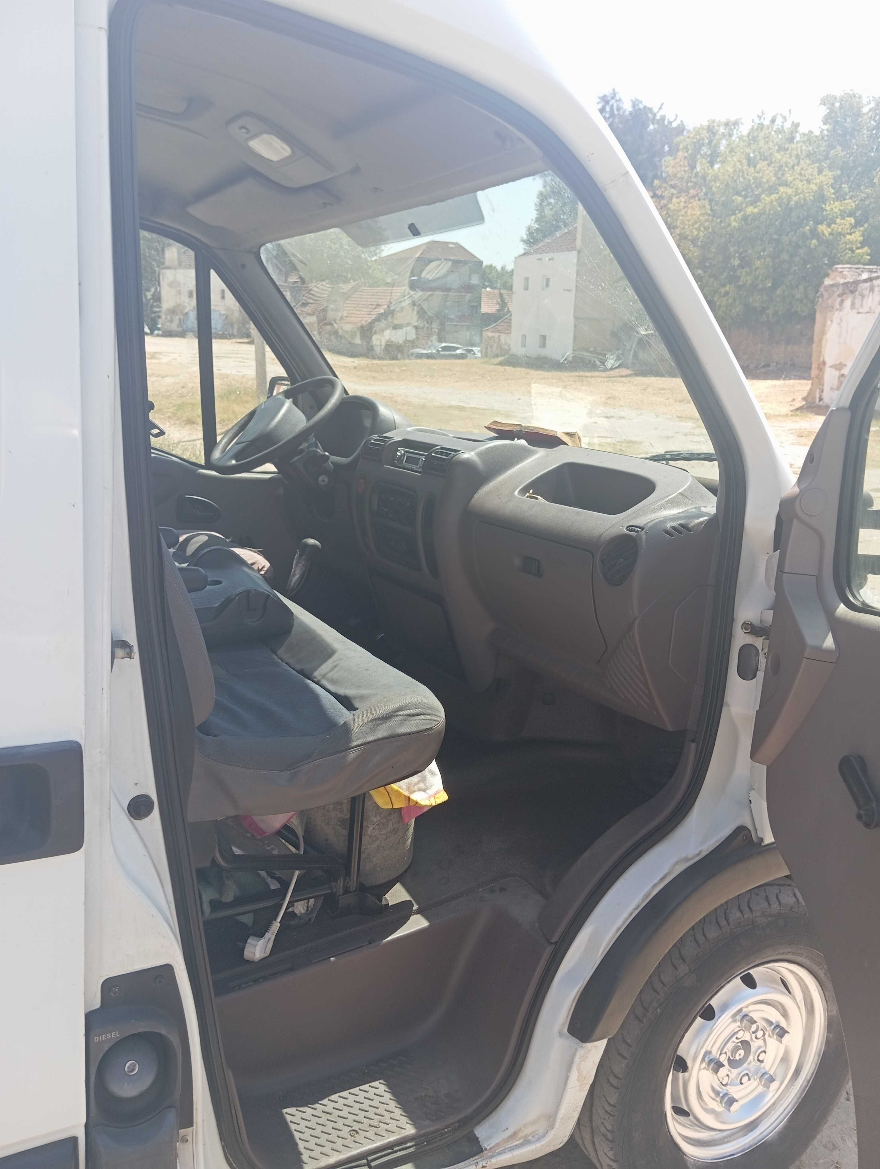 Renault master 2.5 motor Iveco