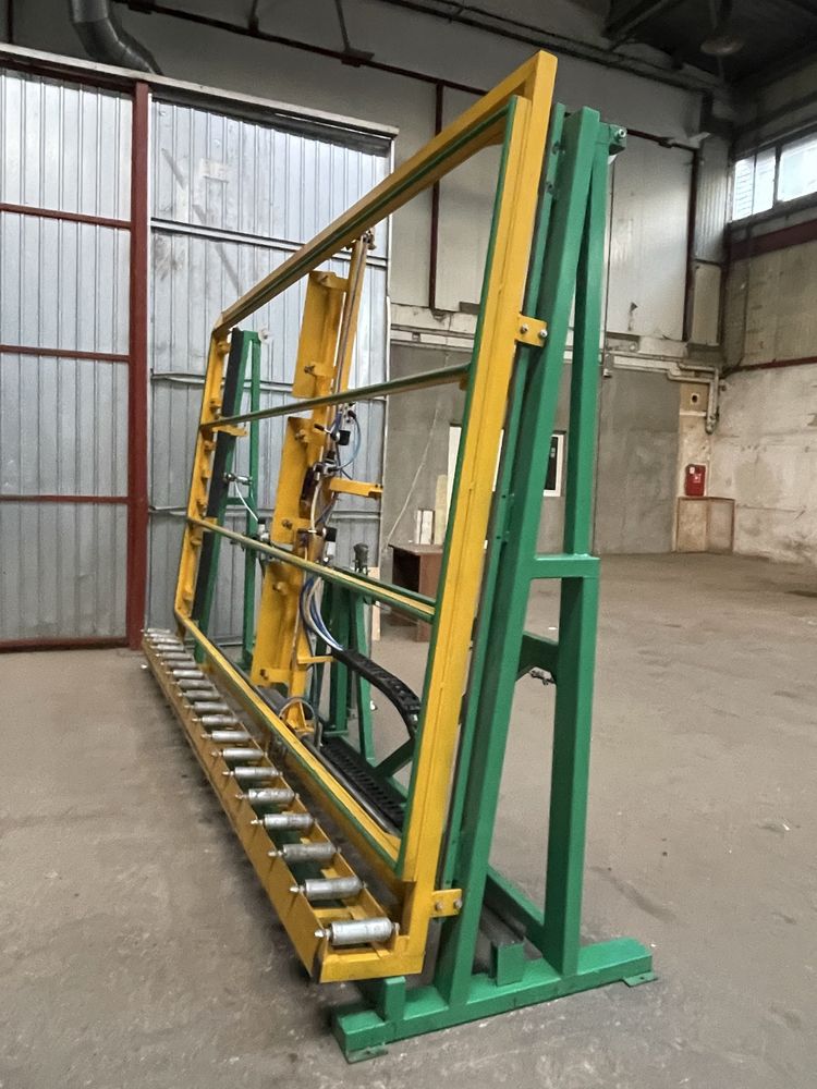 Prasa do kontroli szklenia PilkingtonTYP 180.BM.120 ROK 2009